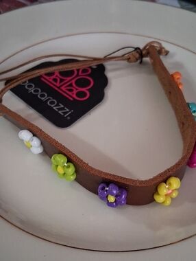 Paparazzi Flowery Frontier Leather Bracelet  NWT